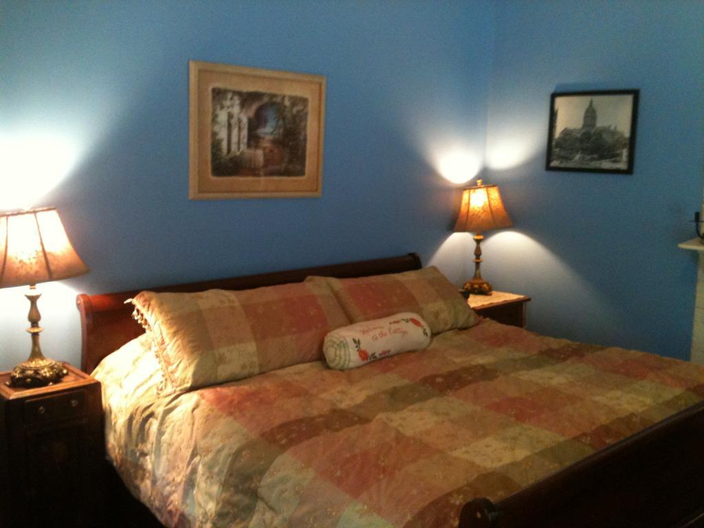 The Claremont House Bed & Breakfast Rome Room photo