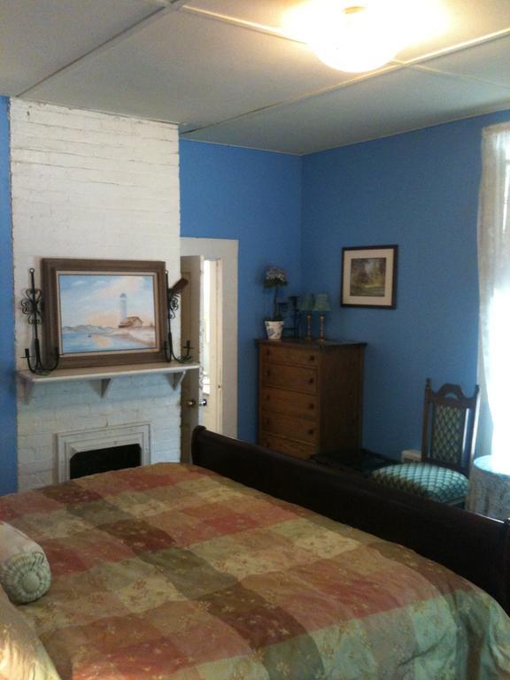 The Claremont House Bed & Breakfast Rome Room photo