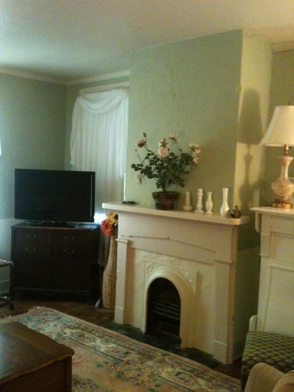 The Claremont House Bed & Breakfast Rome Room photo
