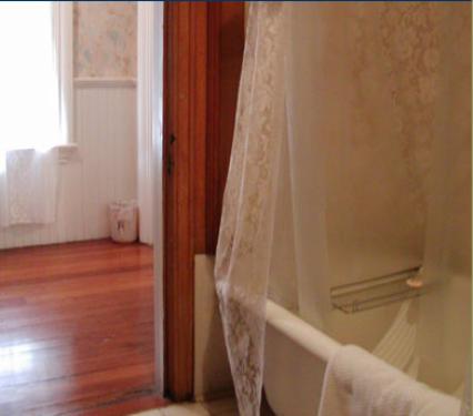 The Claremont House Bed & Breakfast Rome Room photo